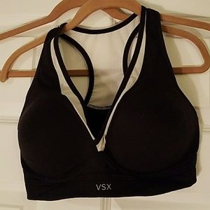 Padded push-up sports bra